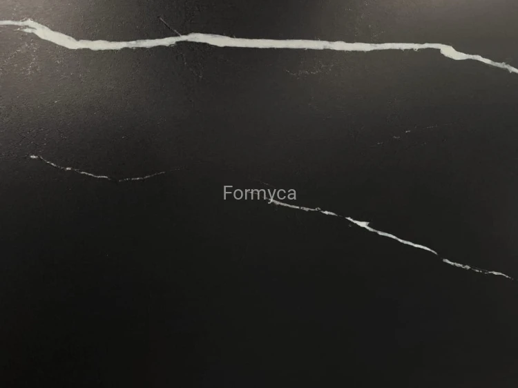 Tangula Black 3.jpg