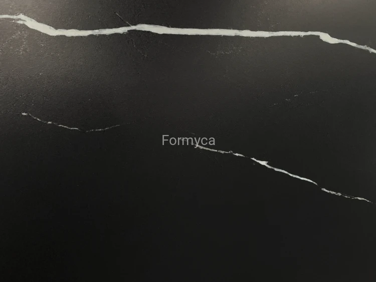 Tangula Black 3.jpg